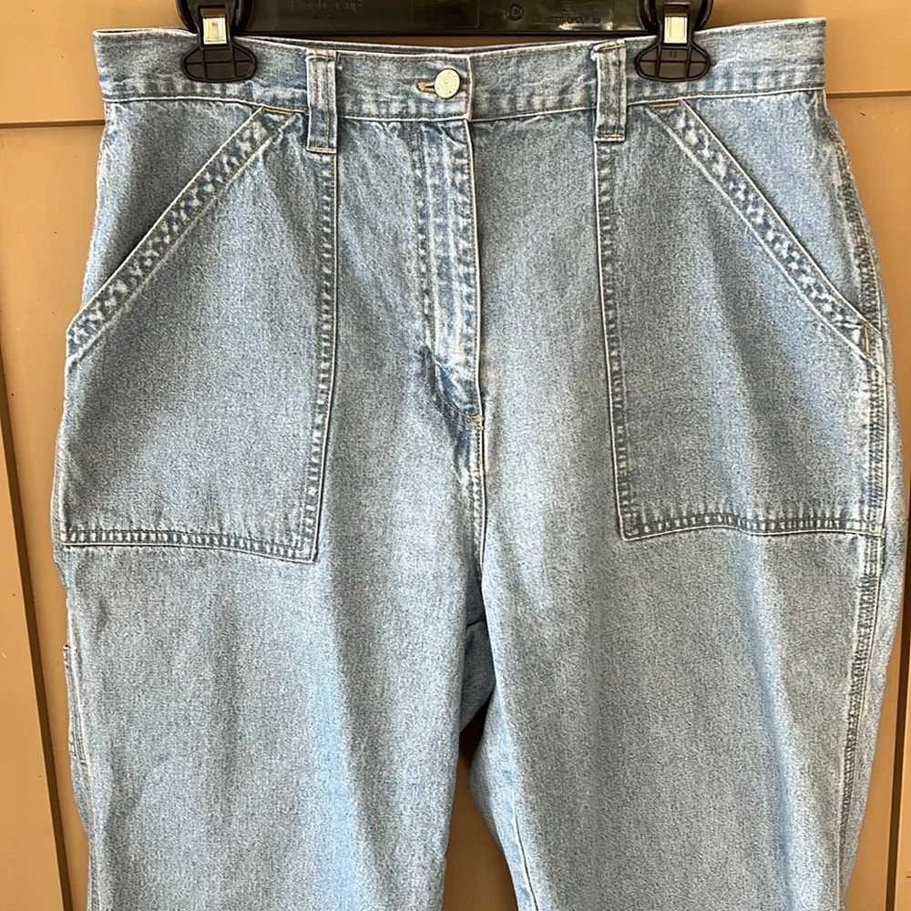 bill blass Light Blue Cropped Jeans - Picture 2 of 10